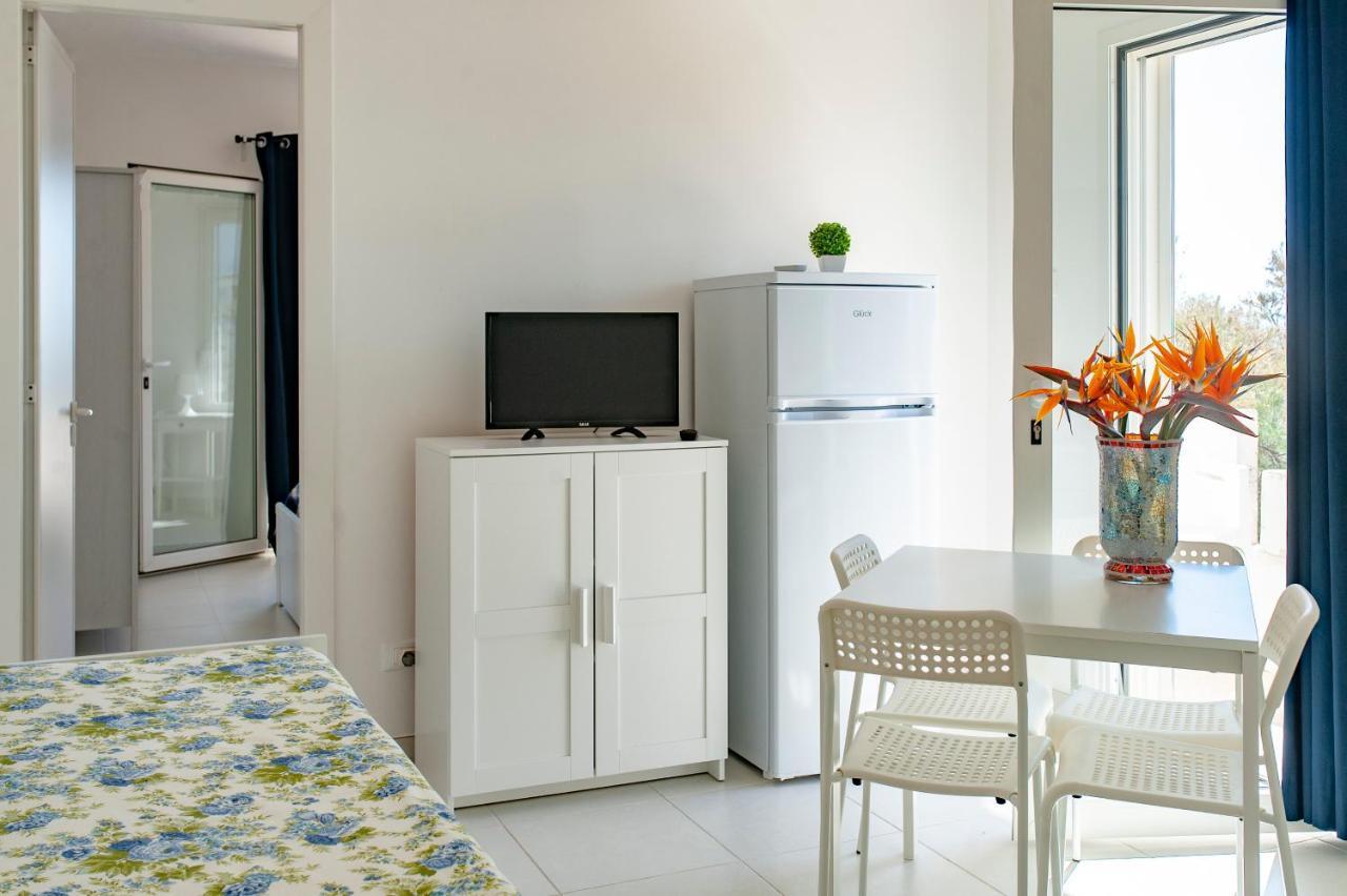 Centro Vacanze Lido Smeraldo Frigole Εξωτερικό φωτογραφία